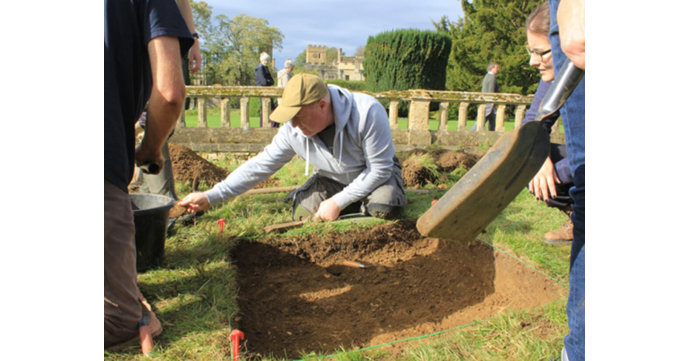 Archaeologists are hoping to uncover a Tudor banqueting house in the Cotswolds